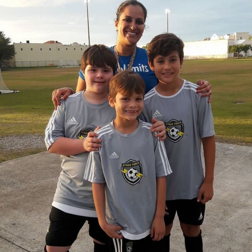 Meet your Posher, Khia